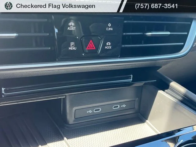 New 2026 White Volkswagen 2.0T SE w/Technology image 44