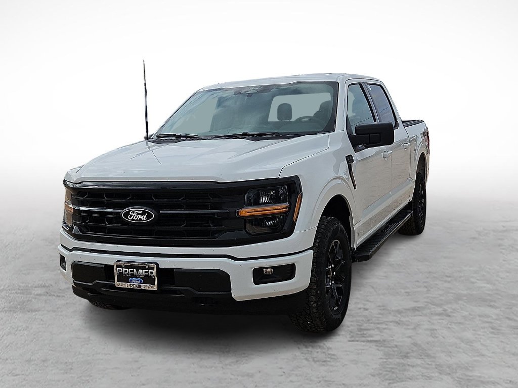New 2026 Oxford White Ford XLT image 4