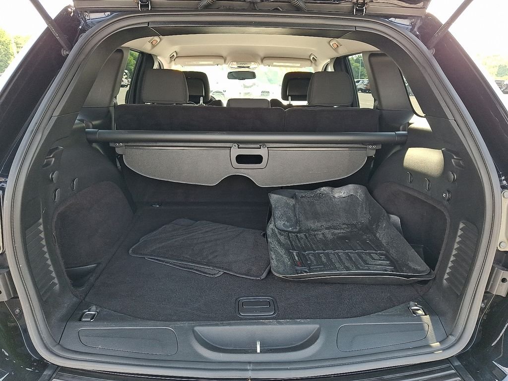 Used 2011 Black Jeep Laredo image 28