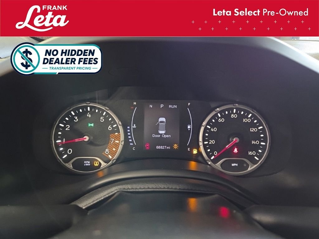 Used 2020 Bikini Metallic Clearcoat Jeep  image 15