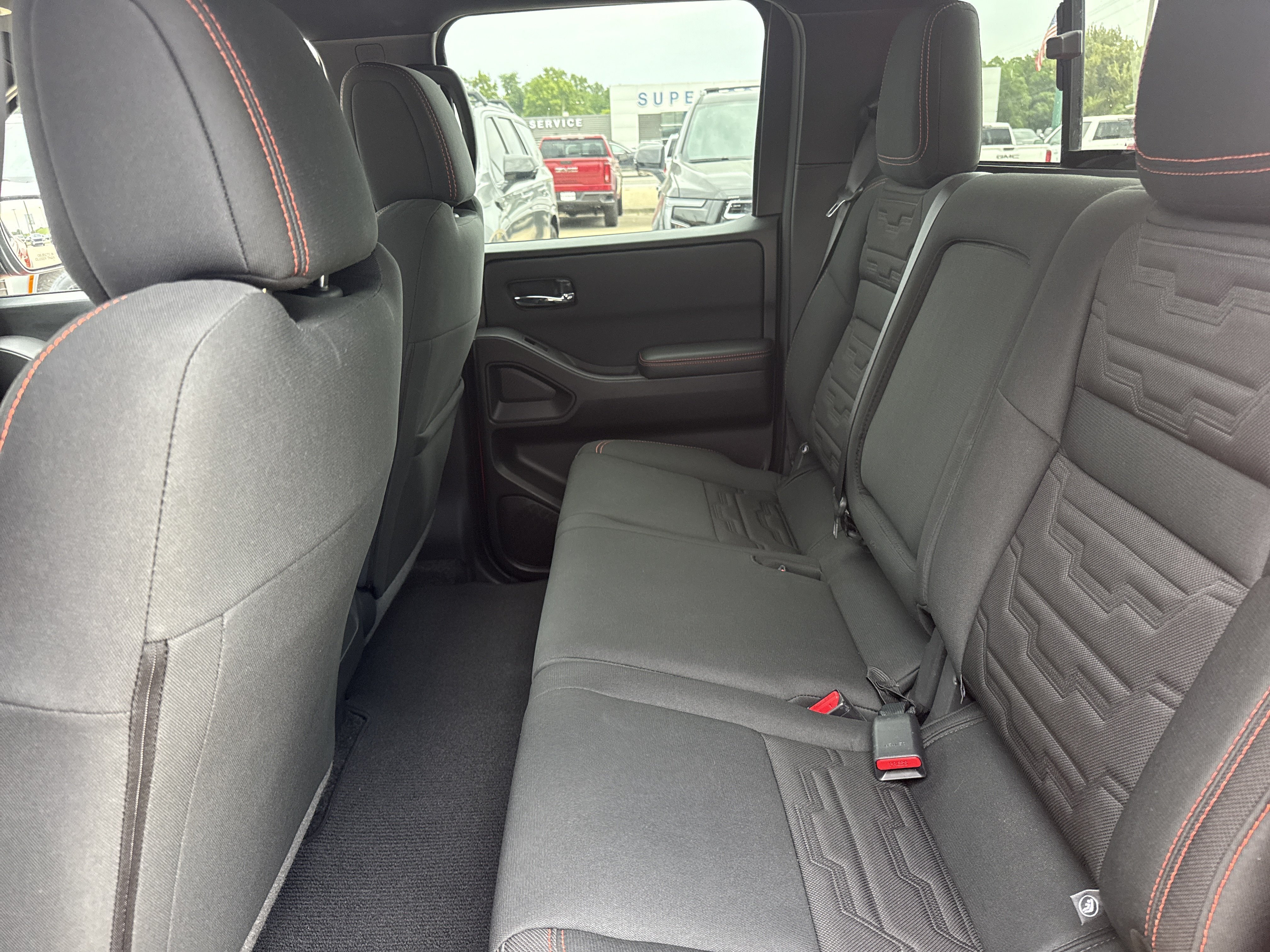 Used 2025  Nissan PRO-4X image 6