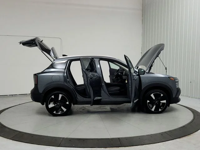 New 2026 Gray Nissan SR image 16