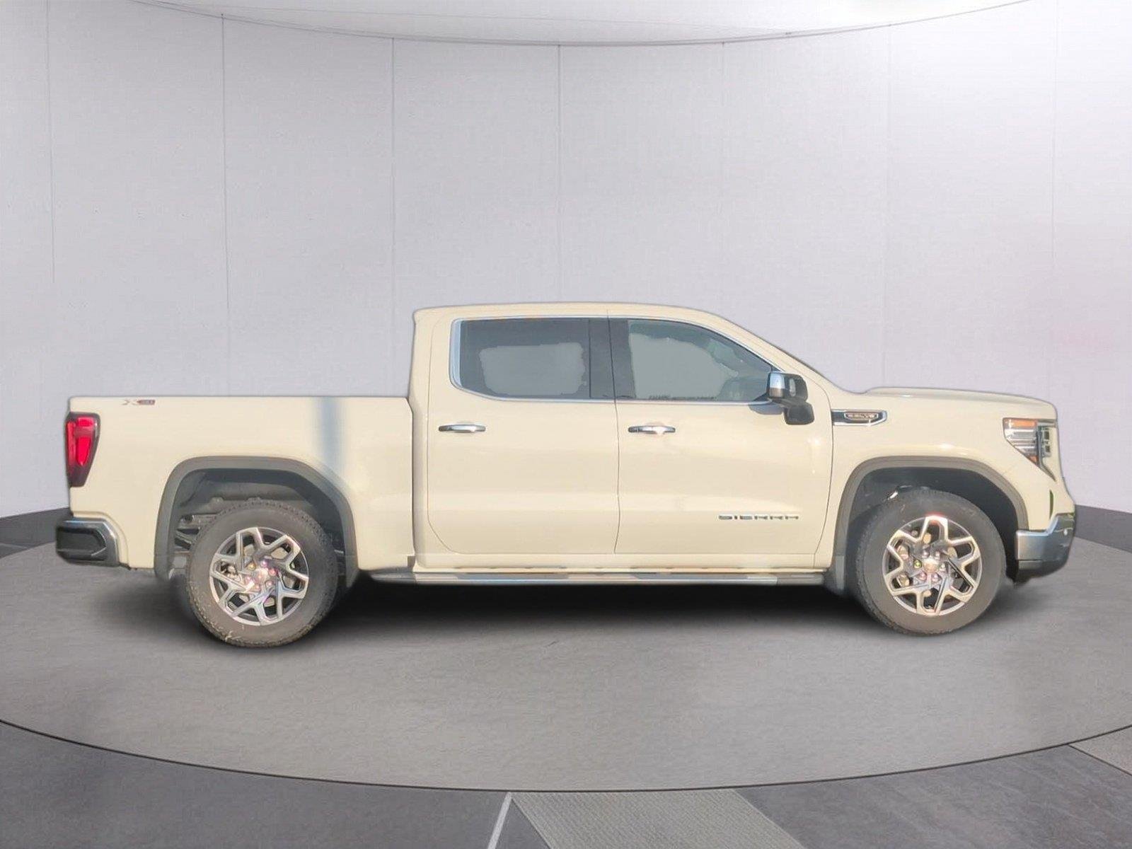 New 2026 Summit White GMC SLT image 8