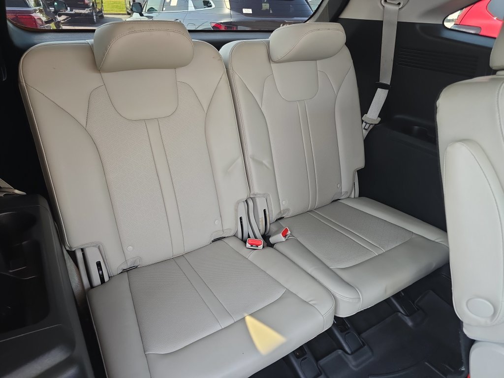 Used 2022 Blue Kia SX image 16