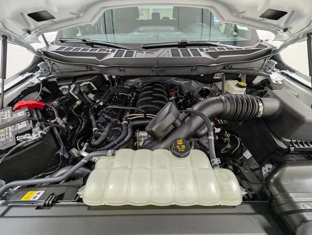 New 2026 Oxford White Ford Lariat® image 33