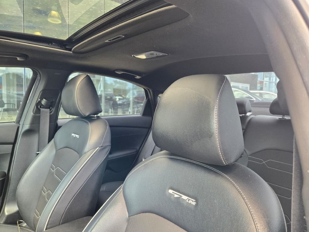 Used 2022 Gray Kia GT-Line image 21