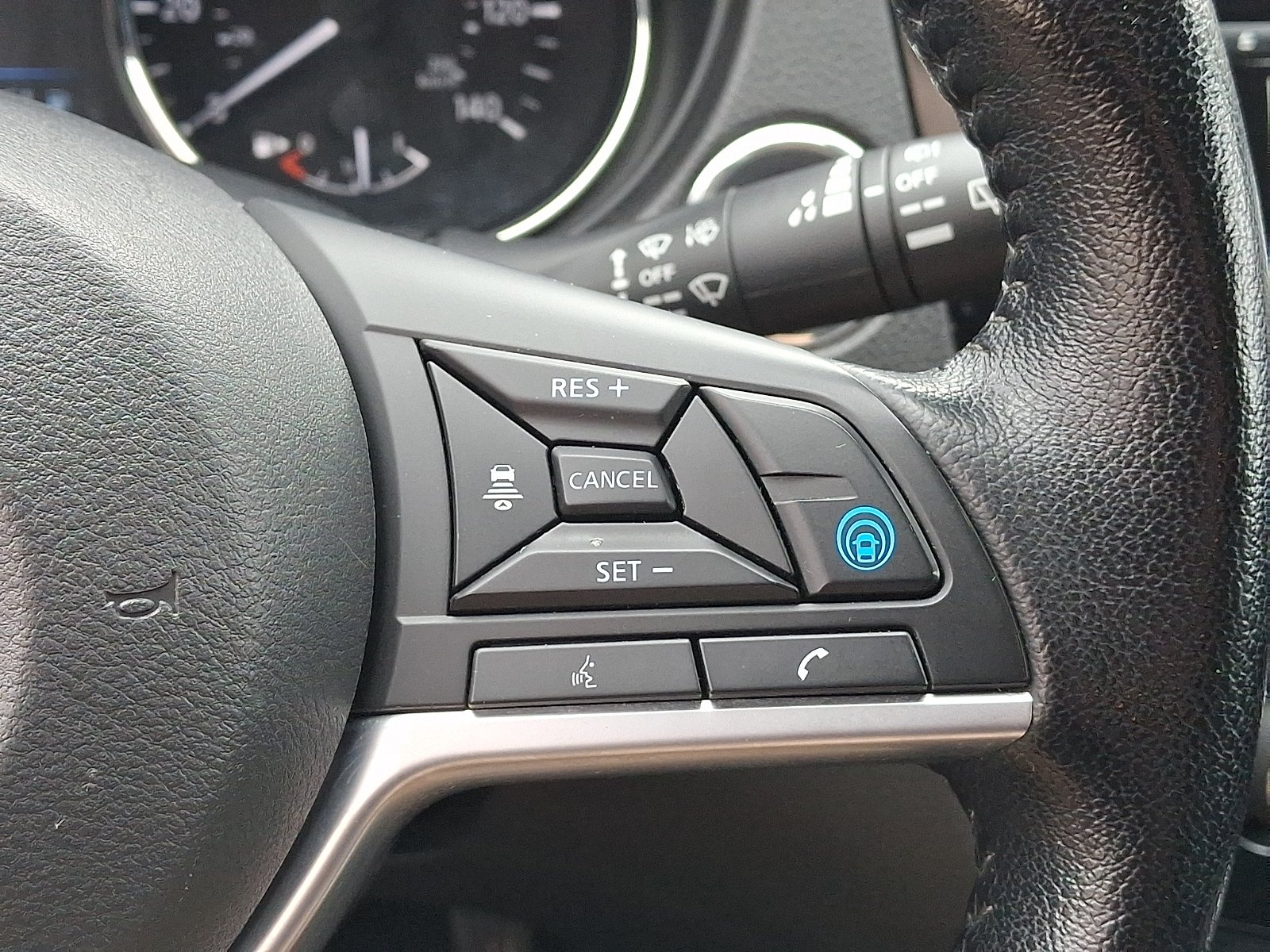 Used 2022 Magnetic Black Pearl - G41 Nissan SV AWD Xtronic CVT image 20