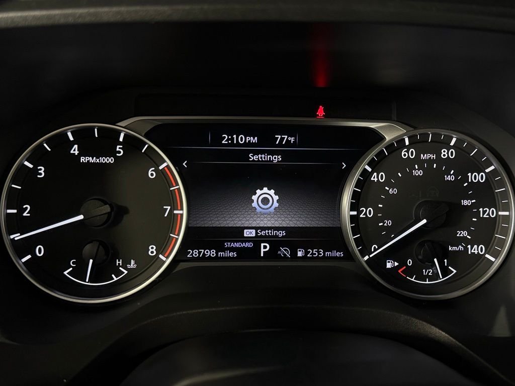 2025 Nissan Rogue SV - Photo 15