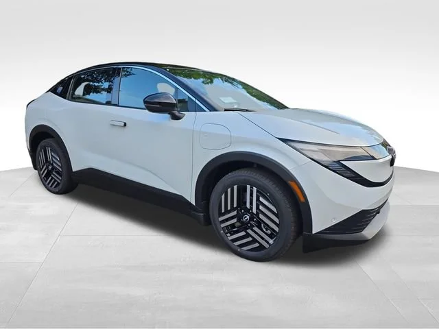 2026 Nissan Leaf SV+'s photo