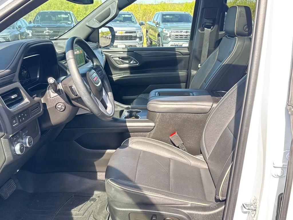 Certified Used 2023 White GMC SLT image 27