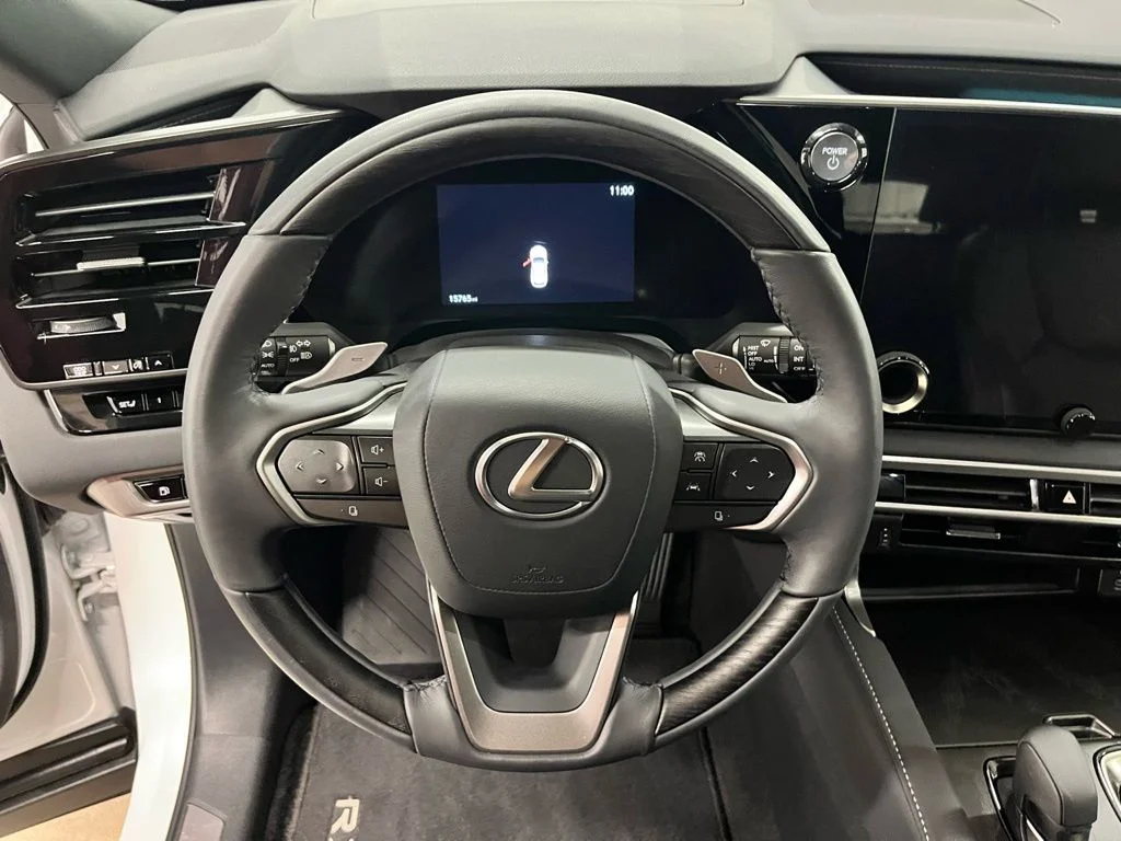 Used 2024 White Lexus 350h Premium Plus image 16