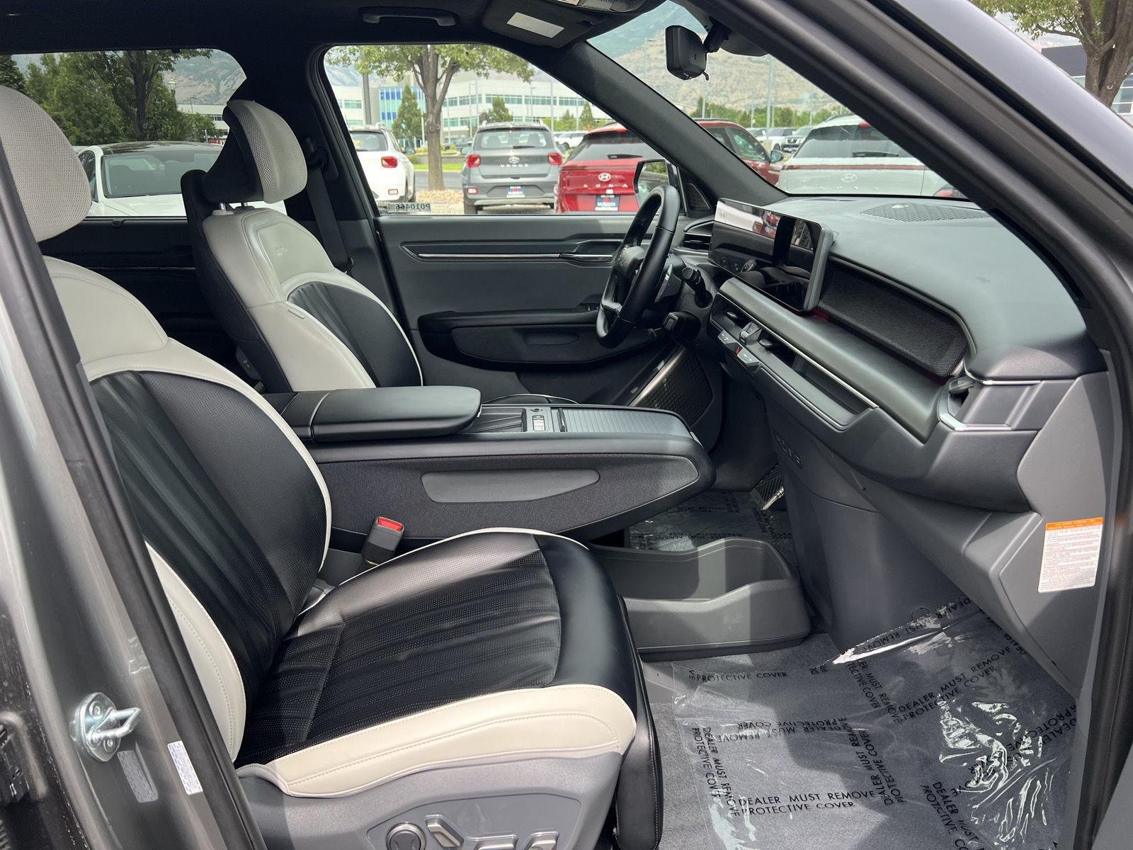 Used 2025 Pebble Gray Kia GT-Line image 23