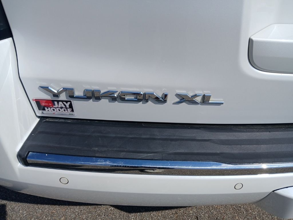 Used 2017 White GMC Denali image 10