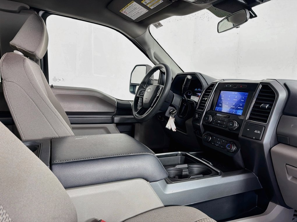 Used 2022 Silver Ford XLT image 30