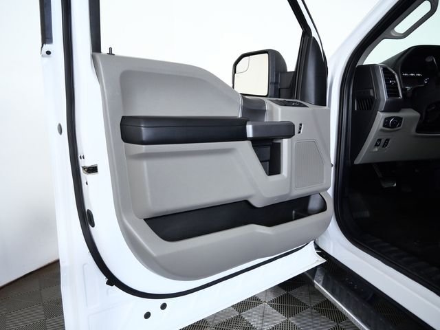 Used 2020 White Ford XLT image 17