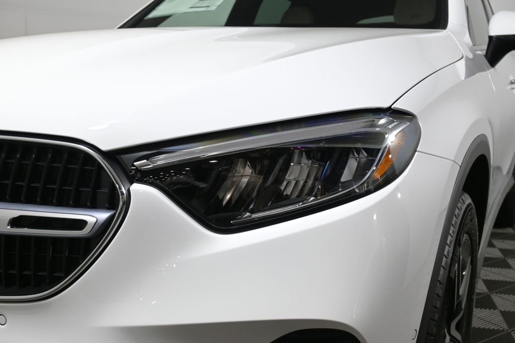 Used 2026 Polar White Mercedes-Benz GLC 300 image 9