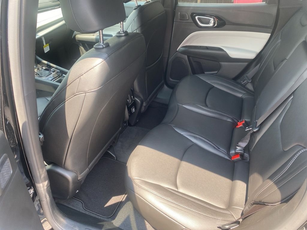 2025 Jeep Compass Limited - Photo 13