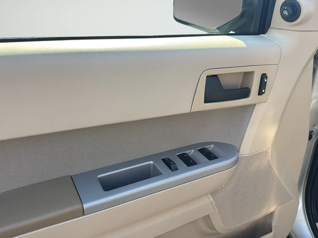 Used 2012 Gold Ford XLT image 24