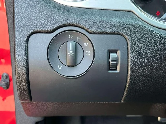 Used 2013 Candy Red Ford V6 Premium image 24