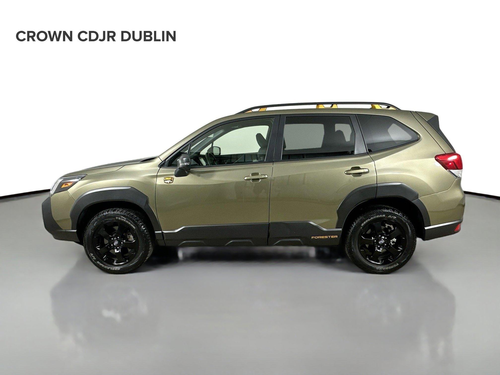 Used 2025 Autumn Green Metallic Subaru Wilderness image 8