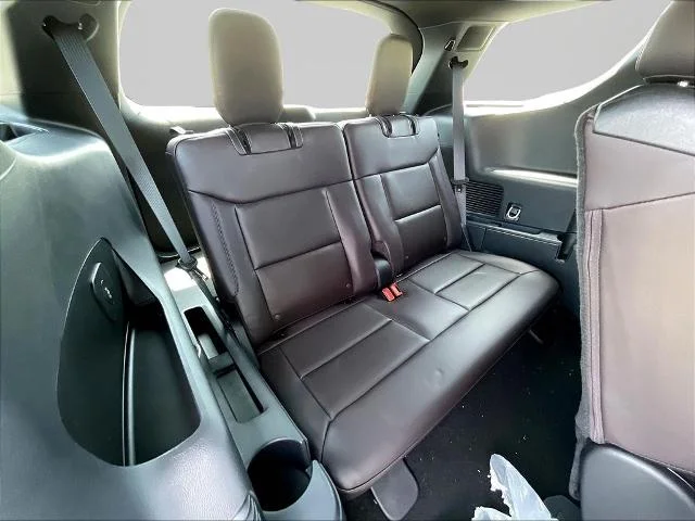 New 2026 Space White Metallic Ford Platinum™ image 66