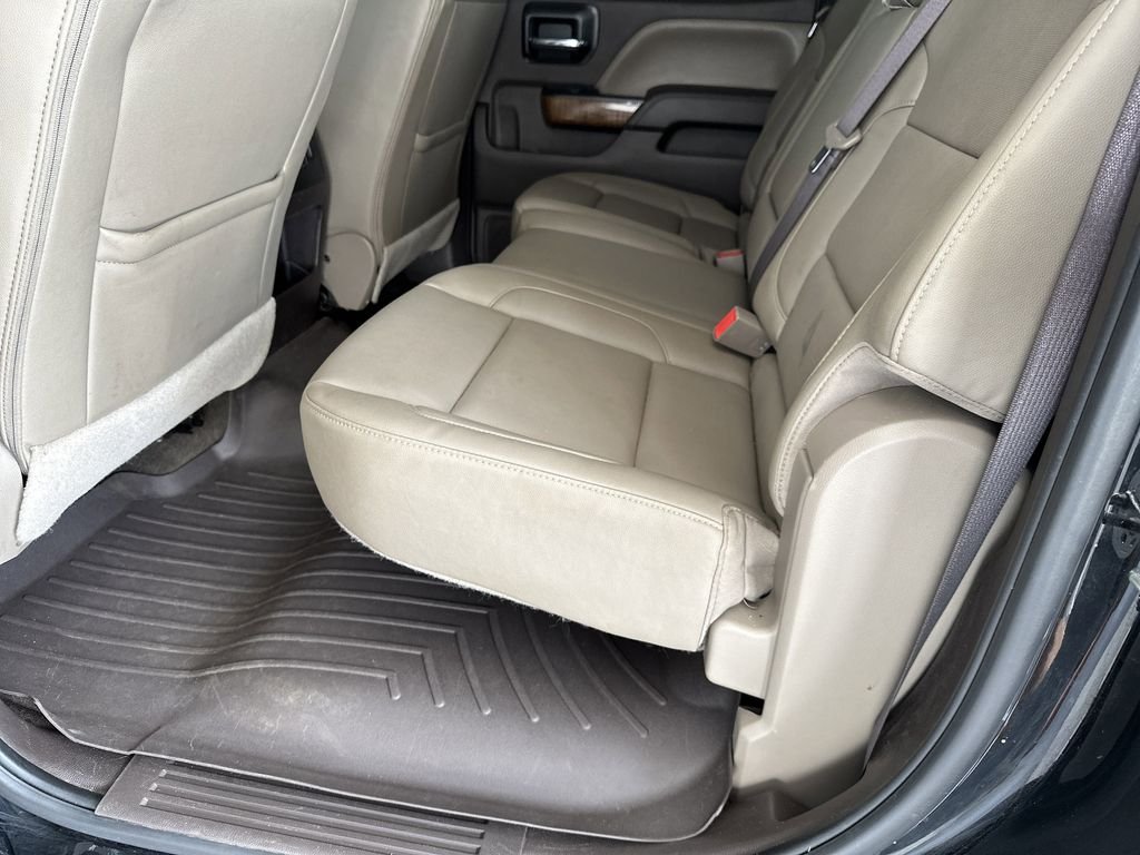 Used 2017 Black GMC SLT image 31