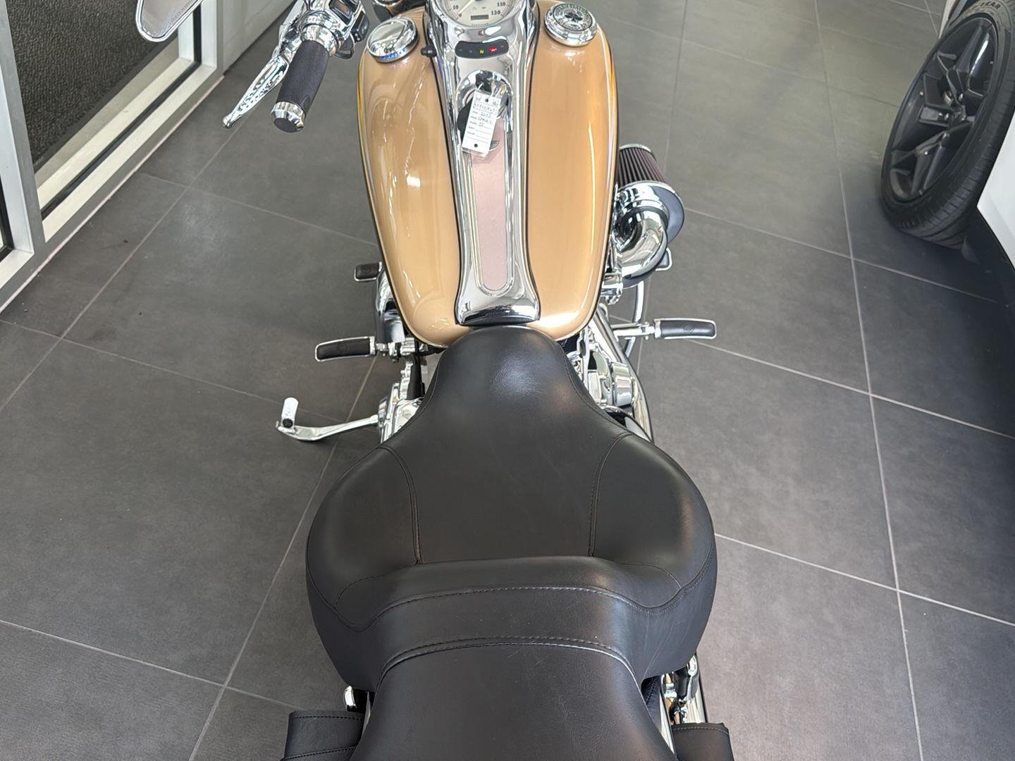 Used 2003 gold Harley Davidson Screaming Eagle image 26