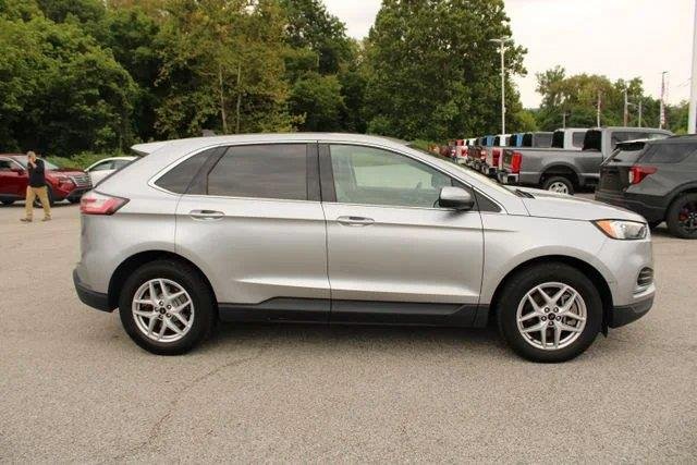 Used 2024 Iconic Silver FORD SEL AWD image 2