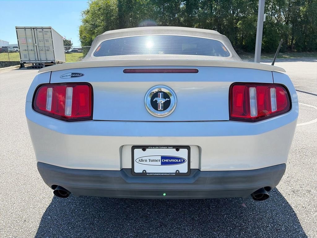 Used 2012  Ford V6 image 5