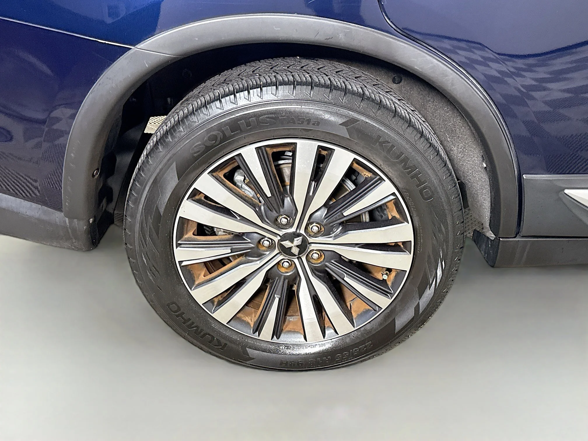 Used 2020 Cosmic Blue Metallic Mitsubishi ES image 28