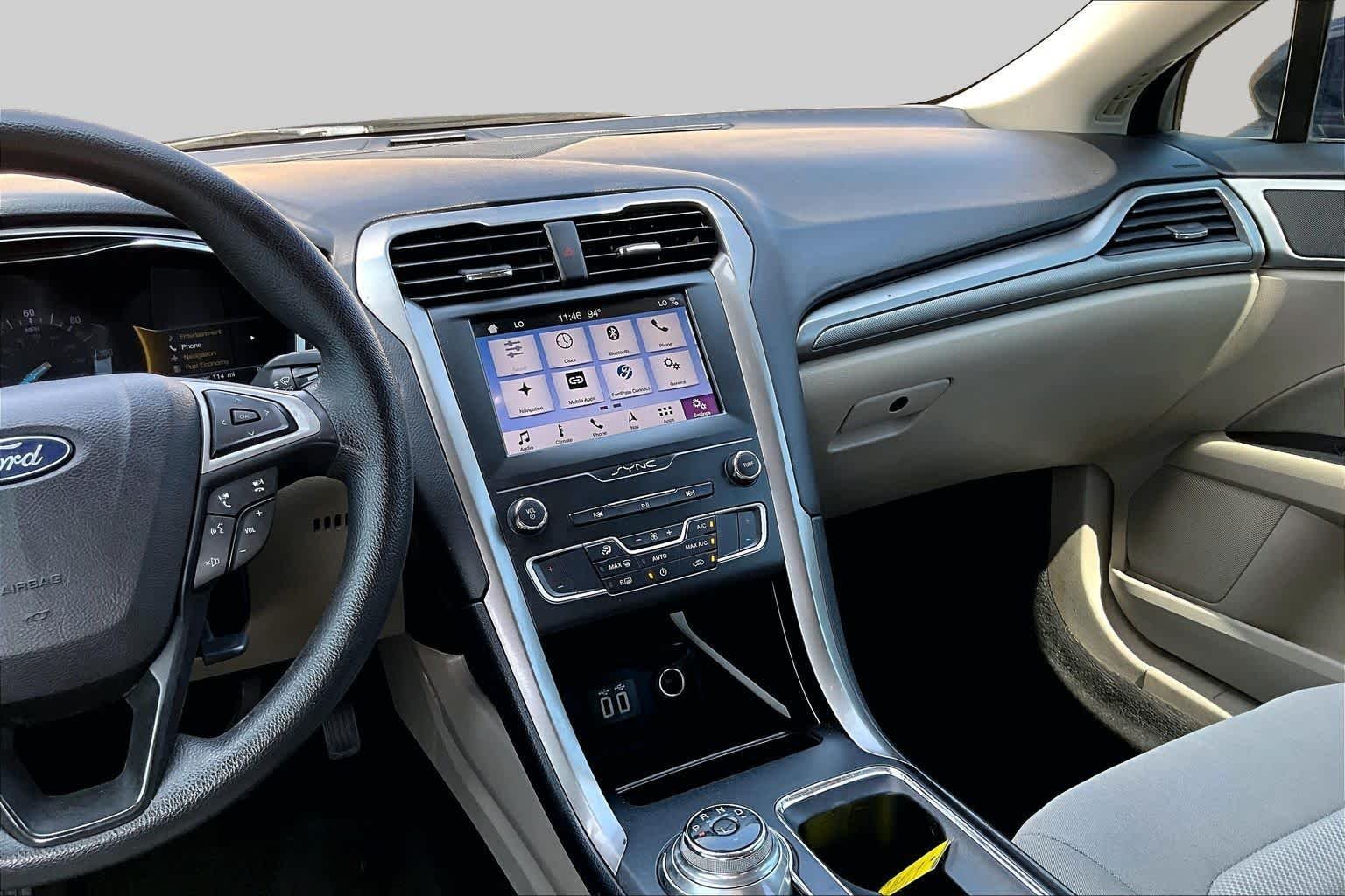 Pre-Owned 2019 Ford Fusion Hybrid SE