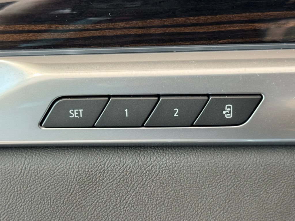 2026 Cadillac Escalade Luxury - Photo 17