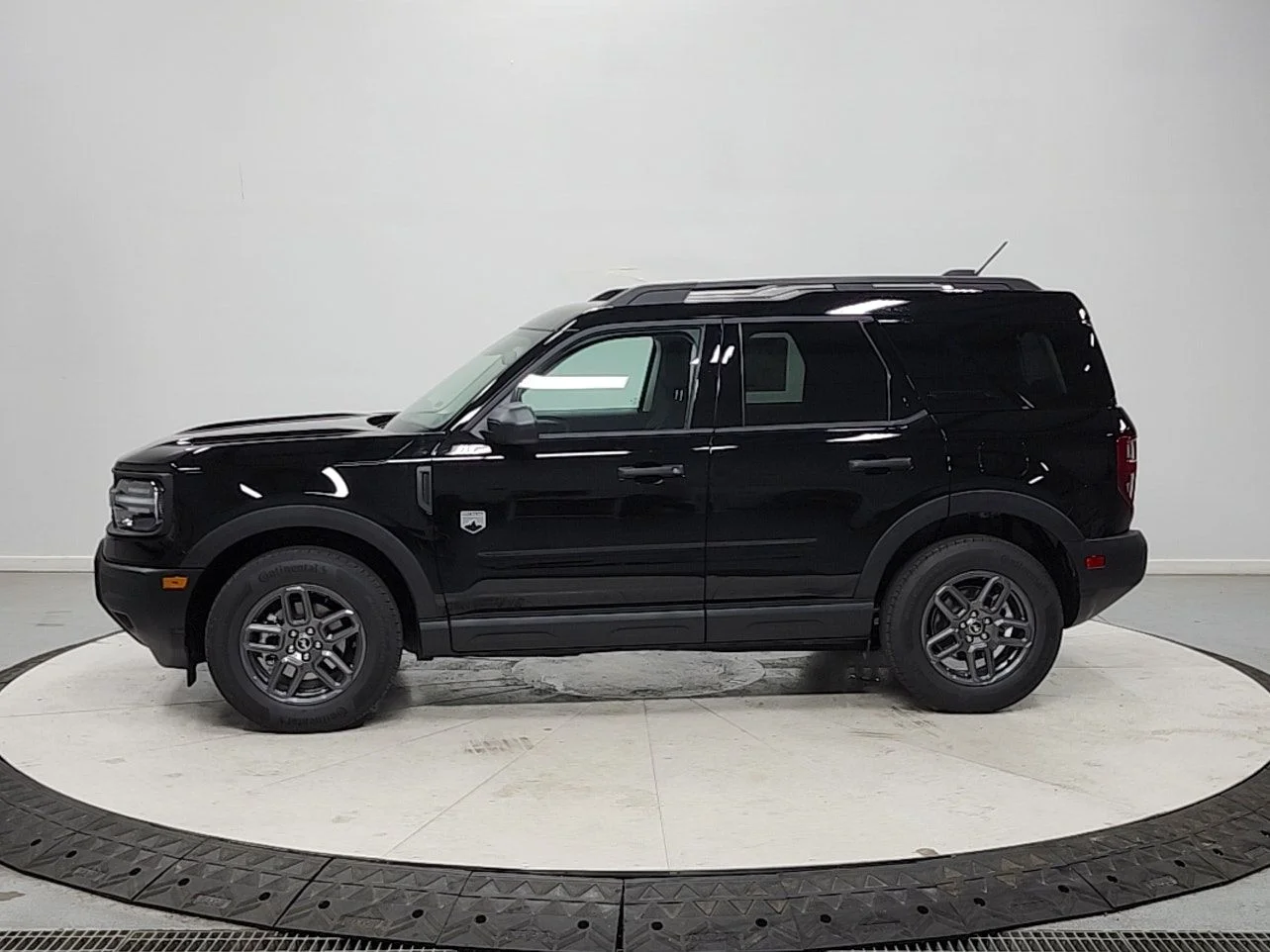 New 2026 Shadow Black Ford Big Bend® image 4