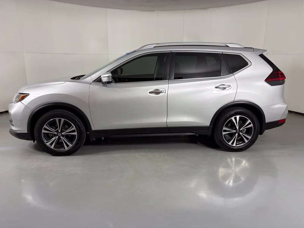 Used 2020 Silver Nissan SV image 5
