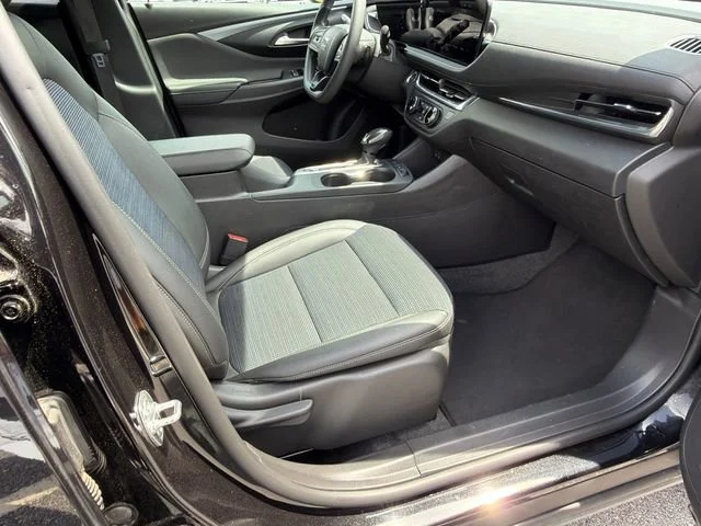 Used 2025 Ebony Twilight Metallic Buick Preferred image 13