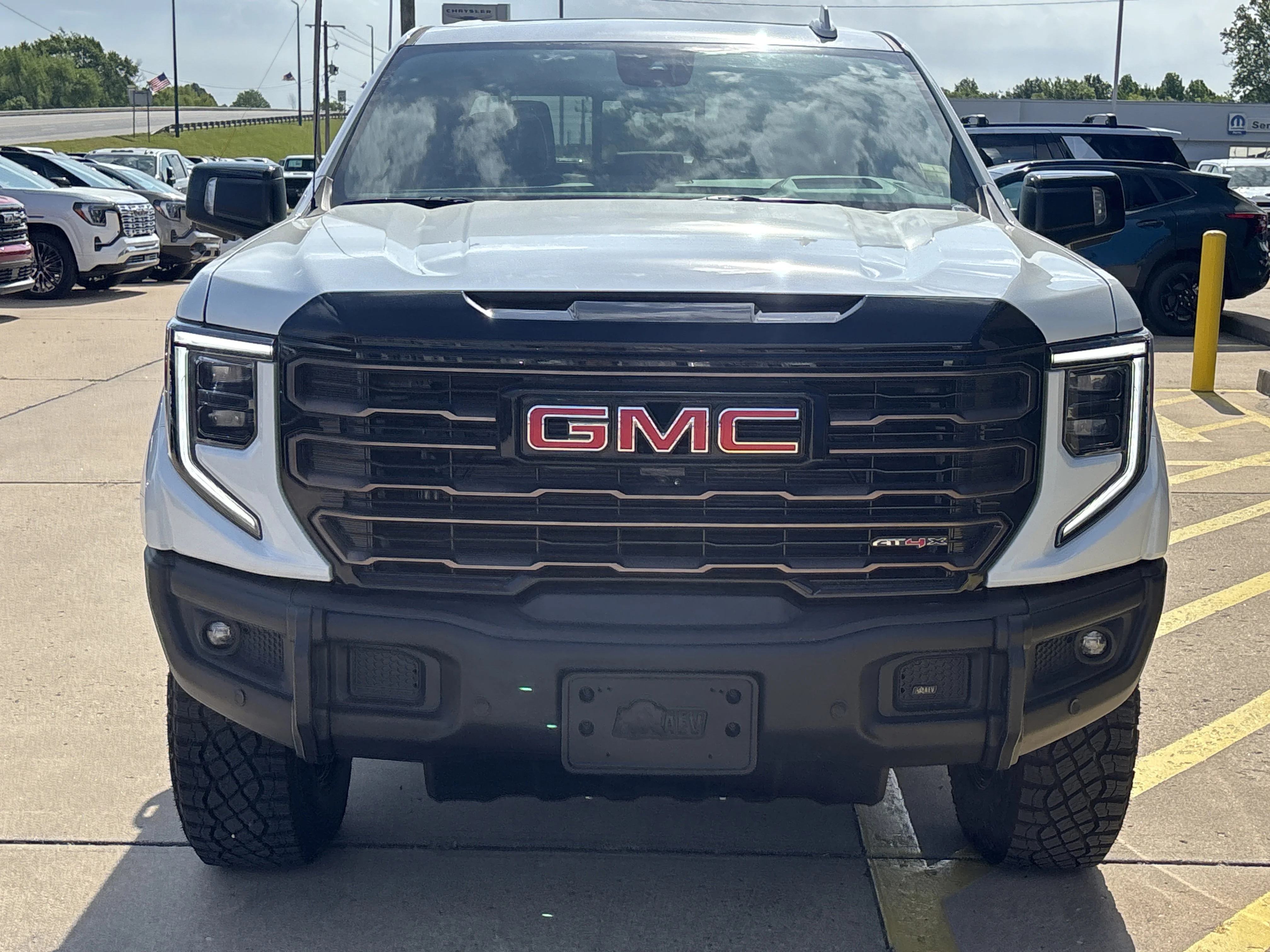 New 2026 Summit White GMC AT4X image 10
