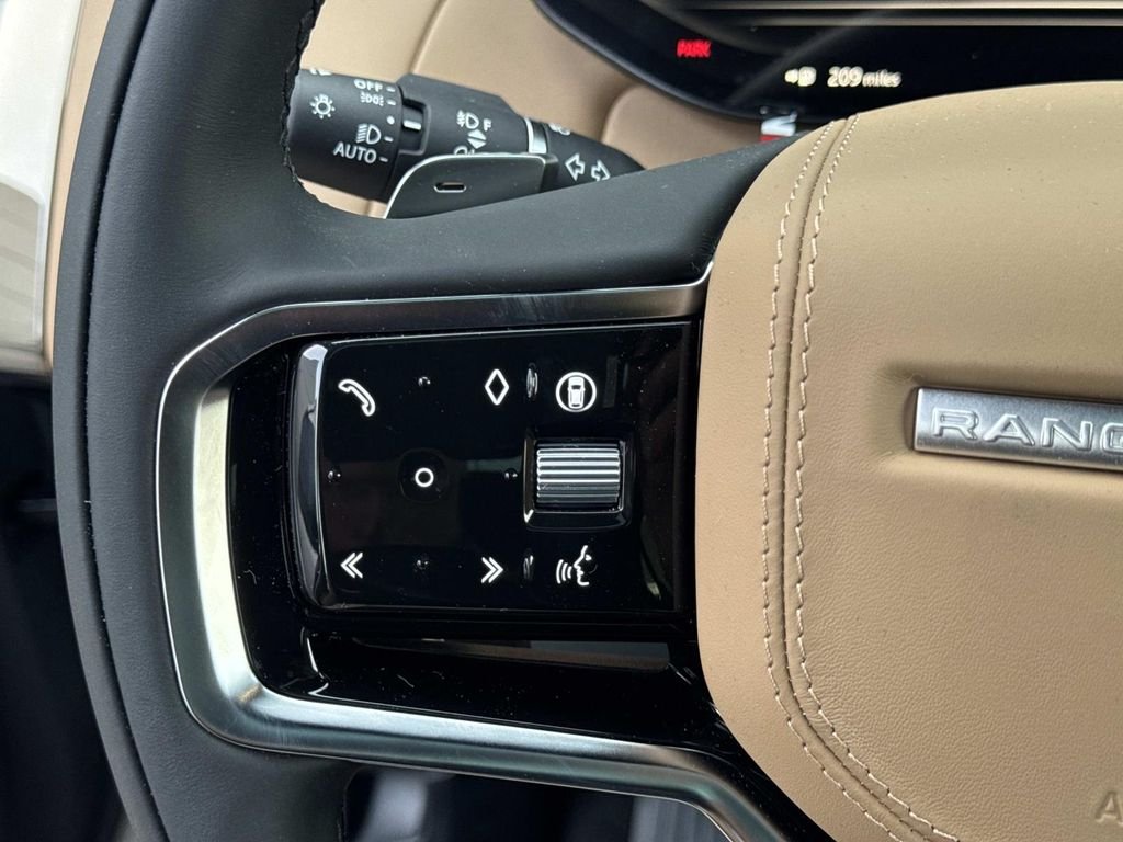 New 2026 Borasco Grey Land Rover SE image 30