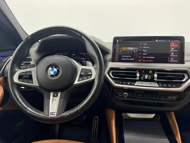 Used 2024 Black Sapphire Metallic BMW xDrive30i image 3