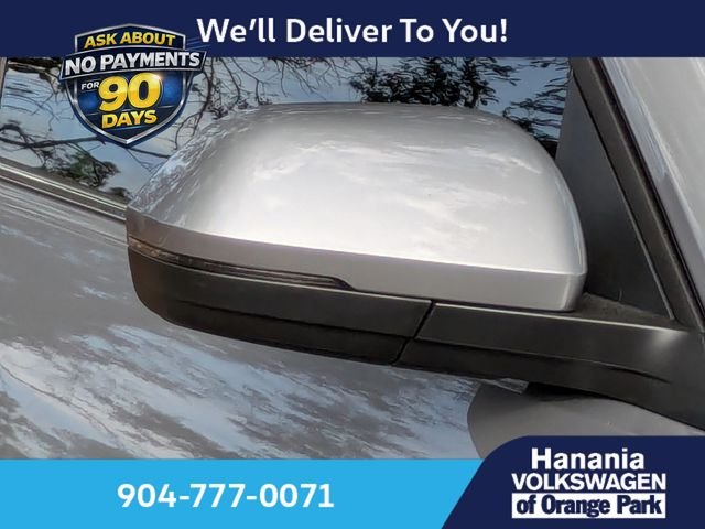 New 2026 Silver Volkswagen 2.0T SE w/Technology image 11