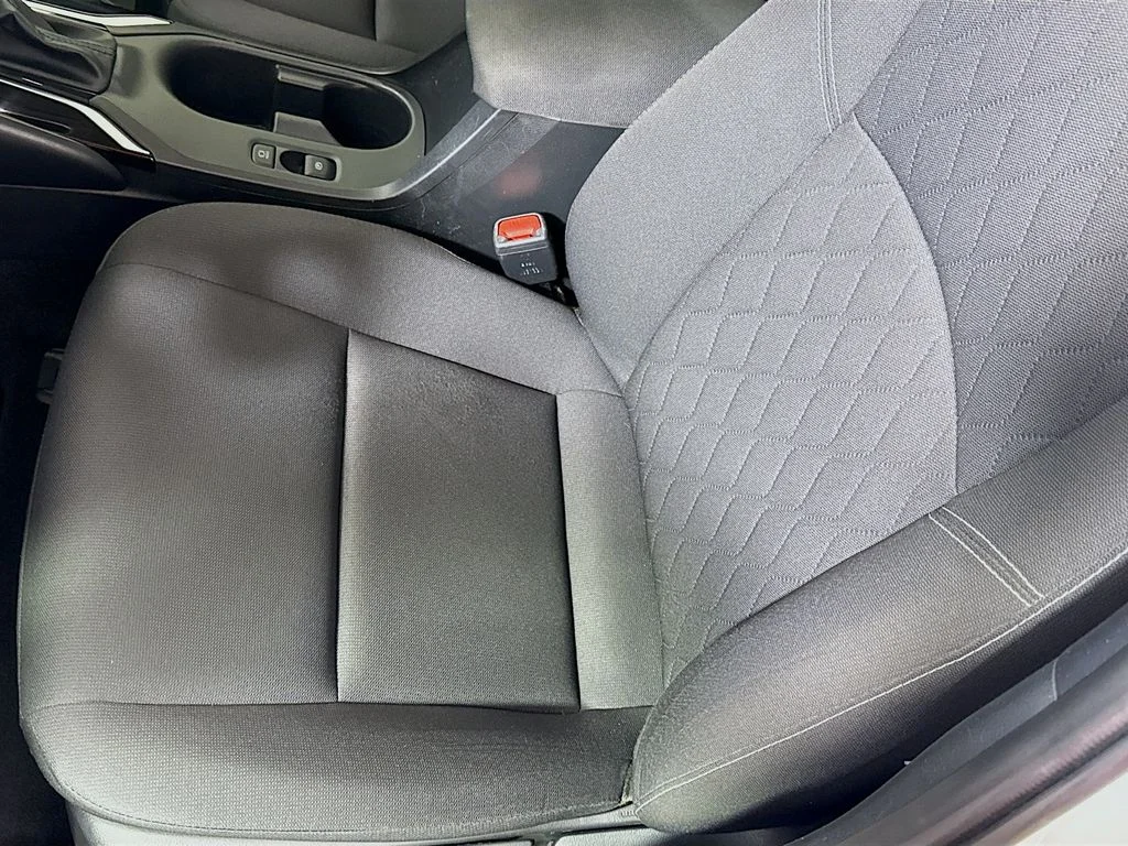 Used 2024 Wind Chill Pearl Toyota Hybrid LE image 17
