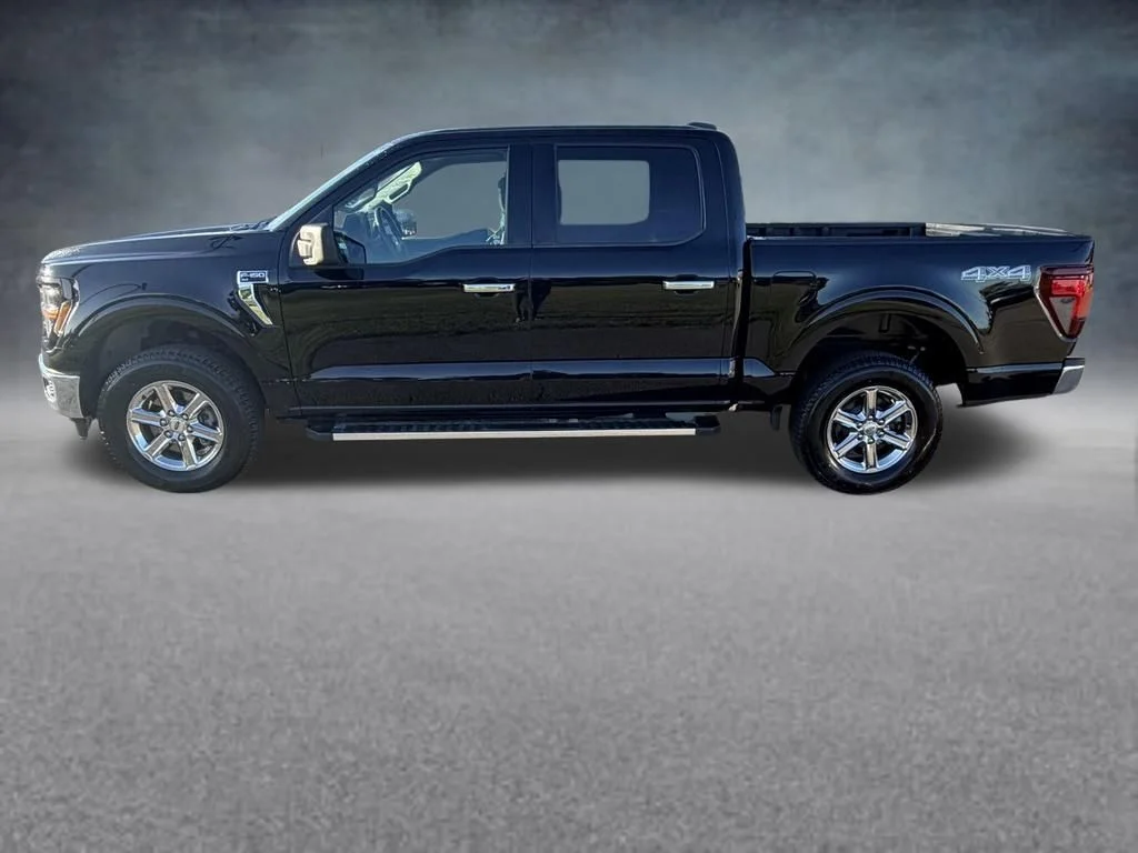 Used 2025 Black Ford XLT image 2