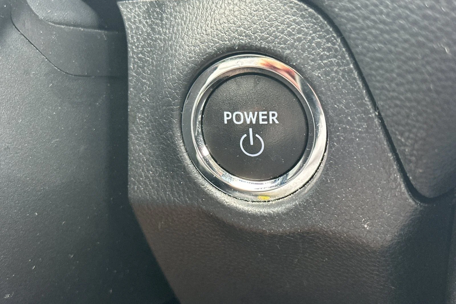2024 Toyota RAV4 Woodland Edition - Photo 28