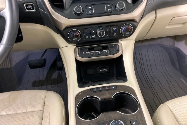 Used 2020 White GMC Denali image 5