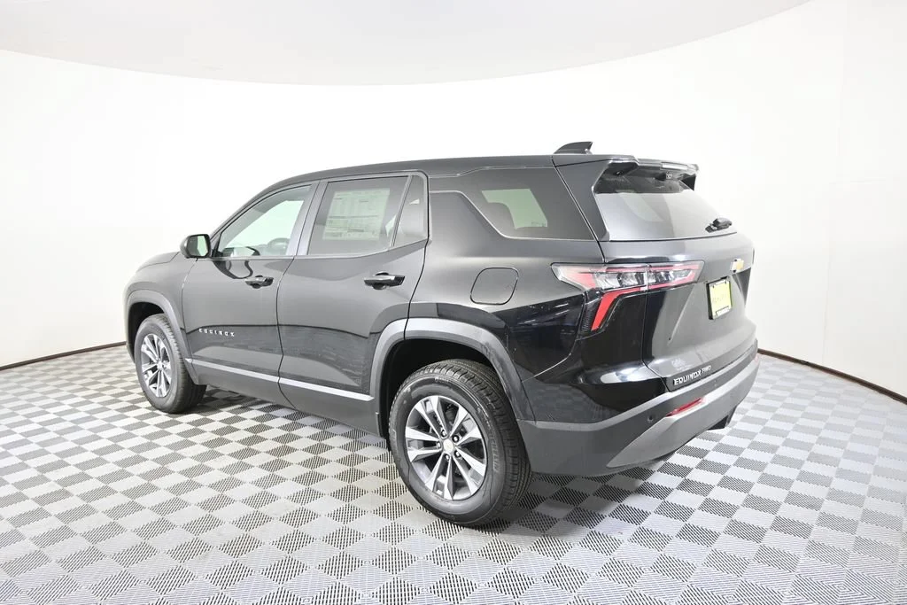 New 2026 Mosaic Black Metallic Chevrolet LT image 4