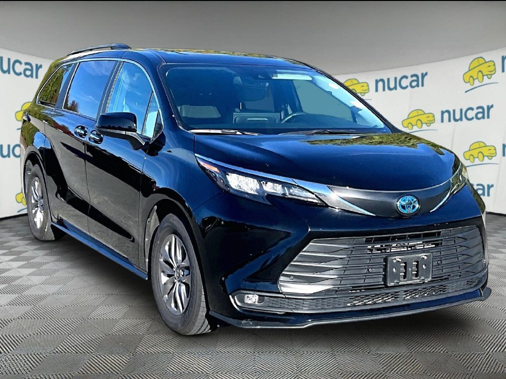 Used 2025 Black Toyota XLE image 1