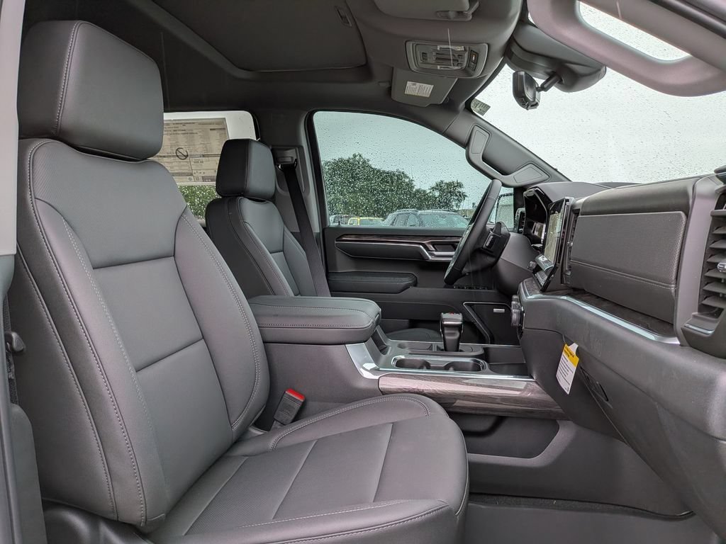 New 2026 Polar White Tricoat Chevrolet LTZ image 31