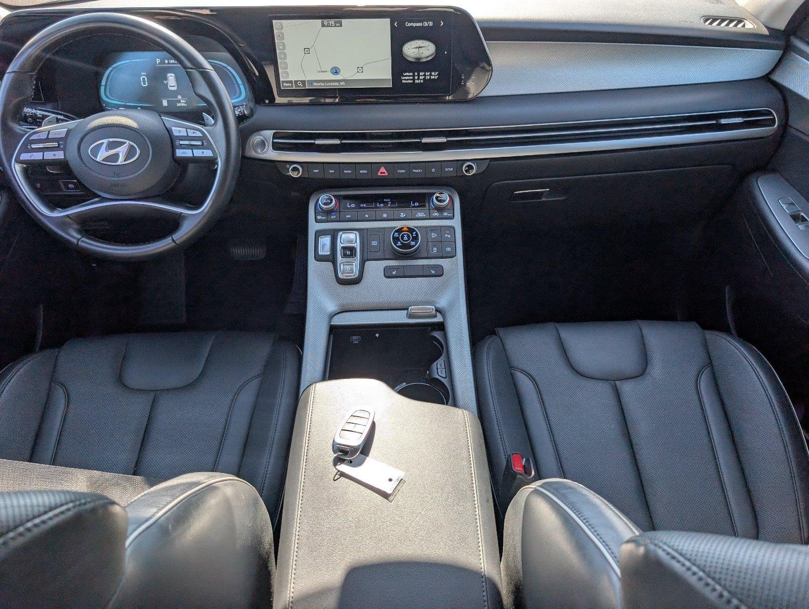 Used 2025 Abyss Black Pearl Hyundai SEL image 33