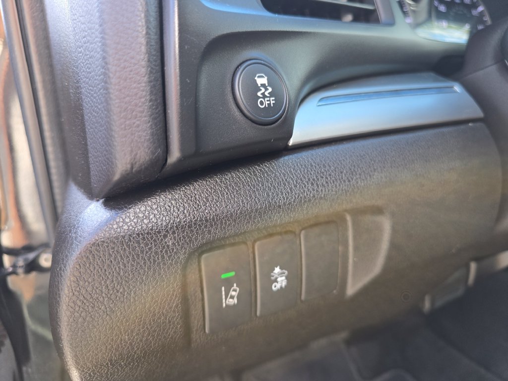 Used 2020  Acura Premium Package image 26