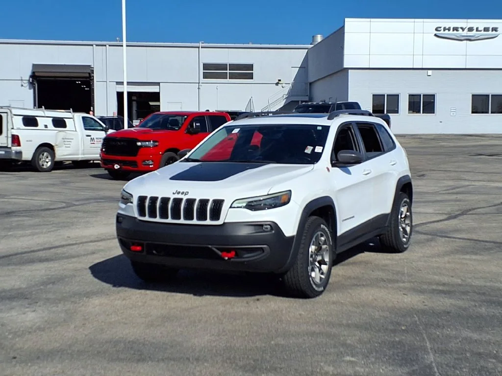 Used 2021 Jeep Cherokee Trailhawk with VIN 1C4PJMBX0MD126886 for sale in Kansas City