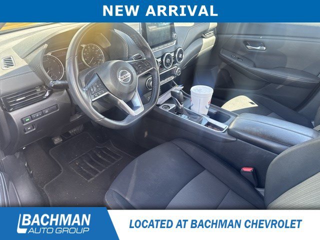 Used 2021 Black Nissan SV Xtronic CVT image 5